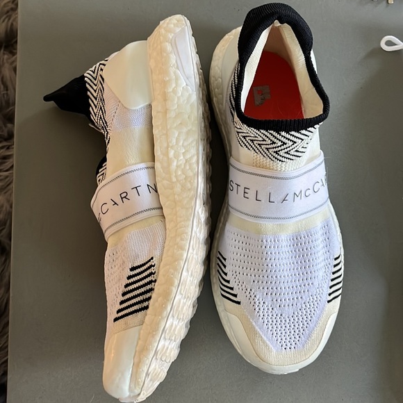 Stella McCartney Ultra Boost Sneakers - Picture 2 of 3